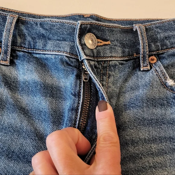 American Eagle High Waisted Strigid Lightly Distressed Relaxed Denim Jean Shorts - Picture 9 of 15